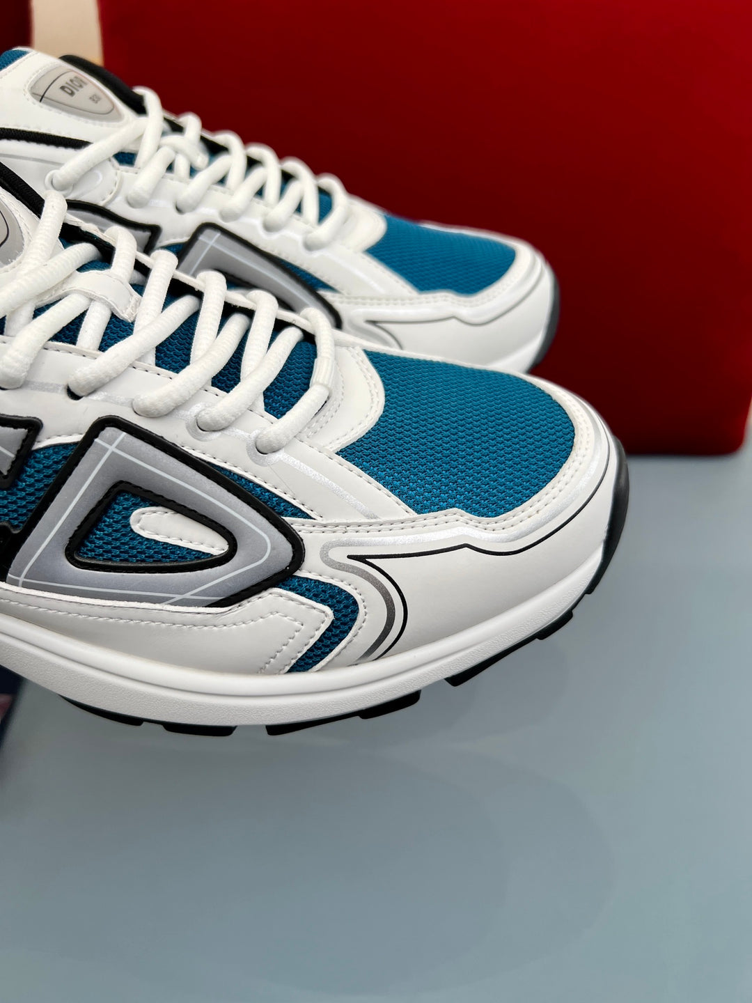 Dior B30 x blue edition